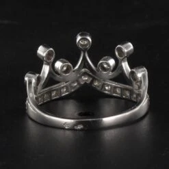 Sarl Baume New Diamond 18 Karat White Gold Tiara Ring -Best Jewelry Store 08 016 Ar Bague couronne en or gris master