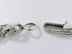 The Brand Collector GUCCI Ghost Bracelet 14 The Brand Collector GUCCI Ghost Bracelet -Best Jewelry Store 1069245 5 1717067521