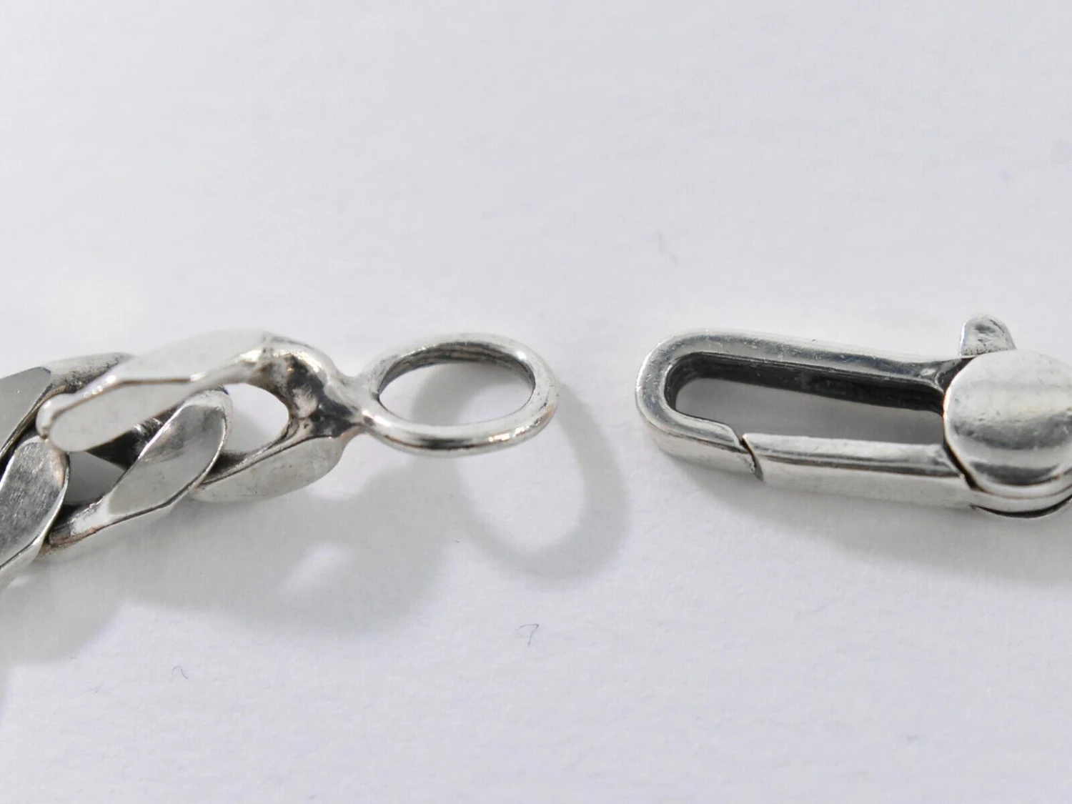 The Brand Collector GUCCI Ghost Bracelet 6 The Brand Collector GUCCI Ghost Bracelet - Image 4