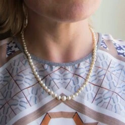 Sarl Baume 1950s Cultured Round White Pearl Necklace -Best Jewelry Store 12 009 porte master