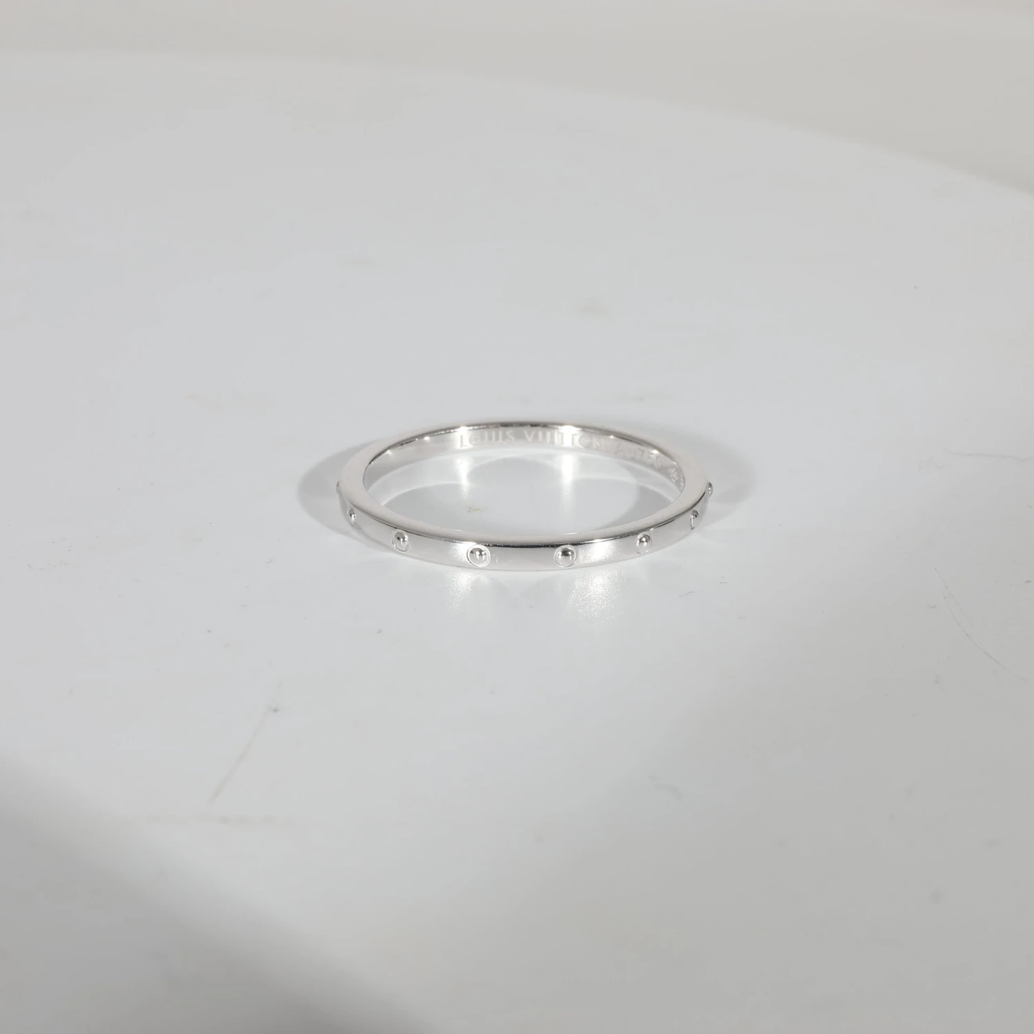 My Gemma LOUIS VUITTON Emprise Ring In 18k White Gold 7 My Gemma LOUIS VUITTON Emprise Ring In 18k White Gold - Image 5