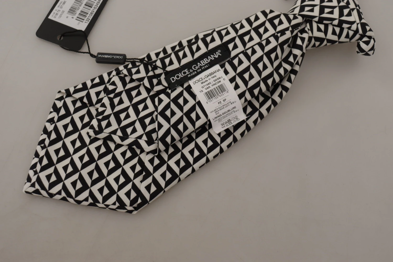 Style Tribute Dolce & Gabbana Men's Black White Geometric 100% Silk Adjustable Accessory Tie 7 Style Tribute Dolce & Gabbana Men's Black White Geometric 100% Silk Adjustable Accessory Tie - Image 5