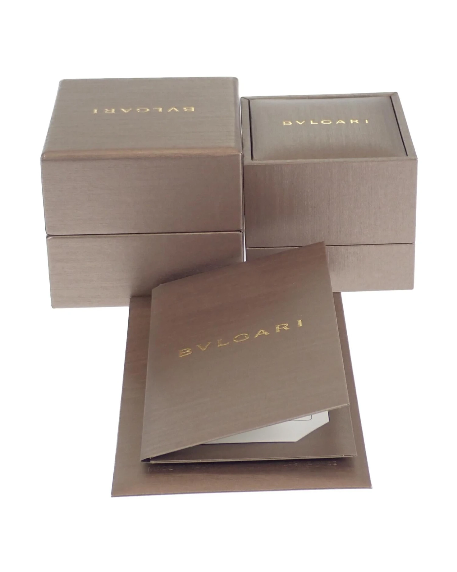 Style Tribute BVLGARI Women's 18K Gold Diva Dream Ring In Gold 14 Style Tribute BVLGARI Women's 18K Gold Diva Dream Ring In Gold - Image 12