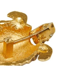 Style Tribute CHANEL Women's Gold Turtle Brooch In Excellent Condition In Gold -Best Jewelry Store 155253496