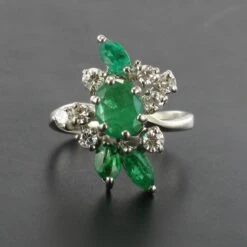 Sarl Baume French 1970s Emerald Diamond 18 Carat White Gold Ring -Best Jewelry Store 16 052 04 master