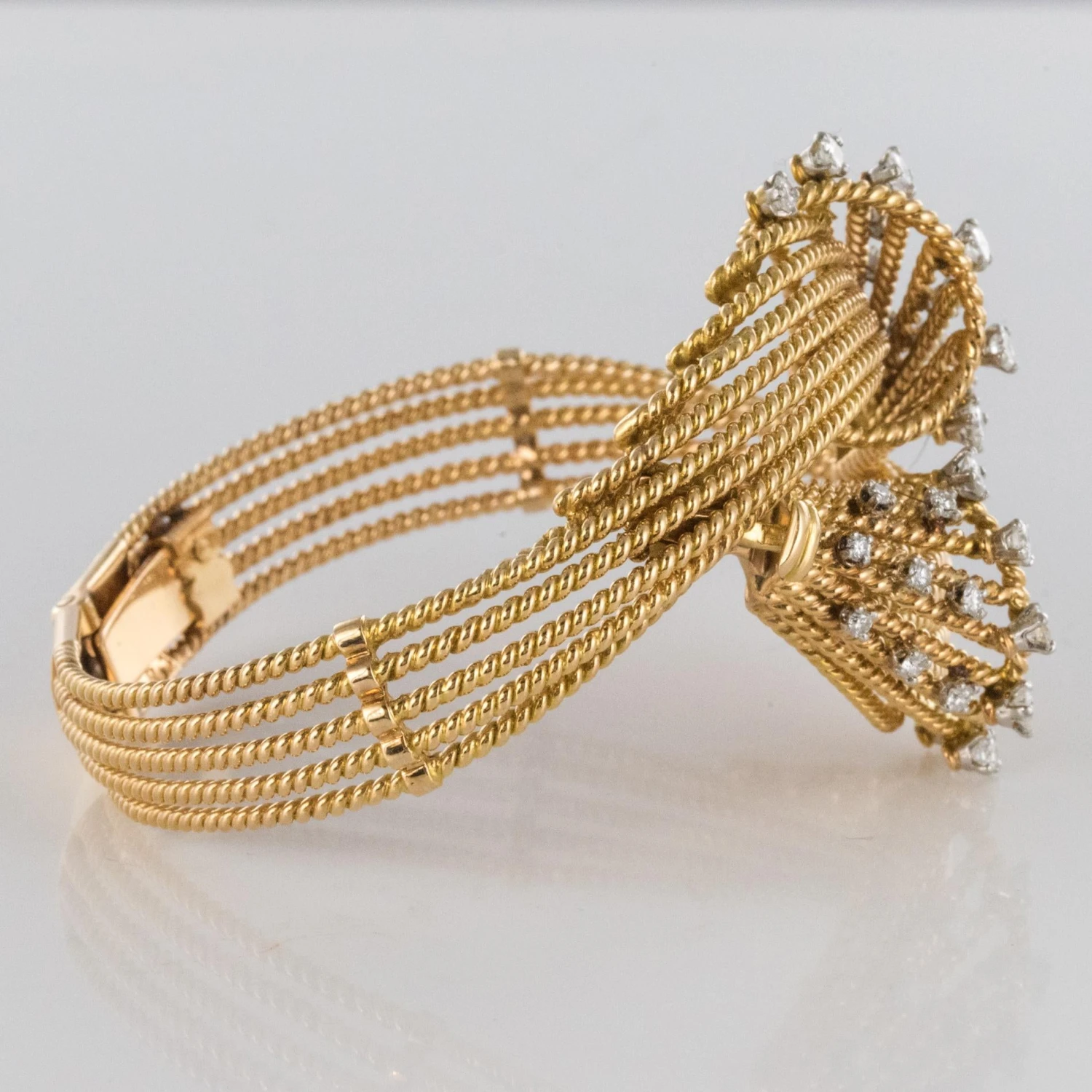 Sarl Baume French 1950s Diamonds Platinum 18 Karat Yellow Gold Thread Bracelet 9 Sarl Baume French 1950s Diamonds Platinum 18 Karat Yellow Gold Thread Bracelet - Image 7