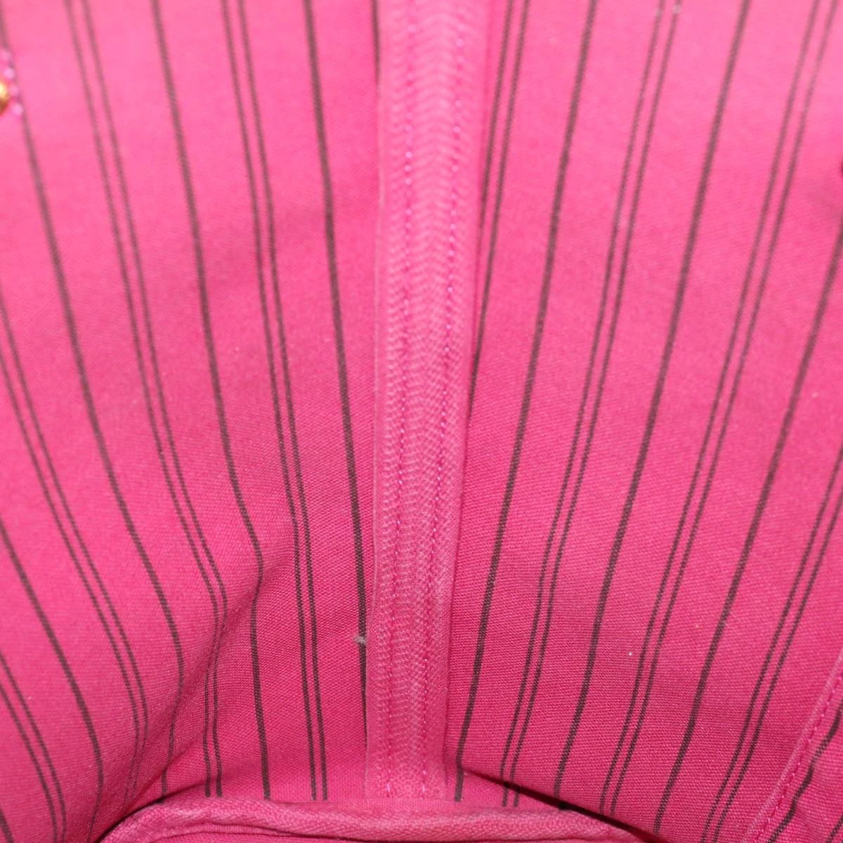 The Brand Collector LOUIS VUITTON Neverfull Tote 22 The Brand Collector LOUIS VUITTON Neverfull Tote - Image 20