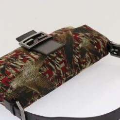 The Brand Collector FENDI Mamma Baguette Shoulder Bag -Best Jewelry Store 1q6GBmiM9E3Xs2Ob8MrNwd1GSYWDNPtng 1716332256