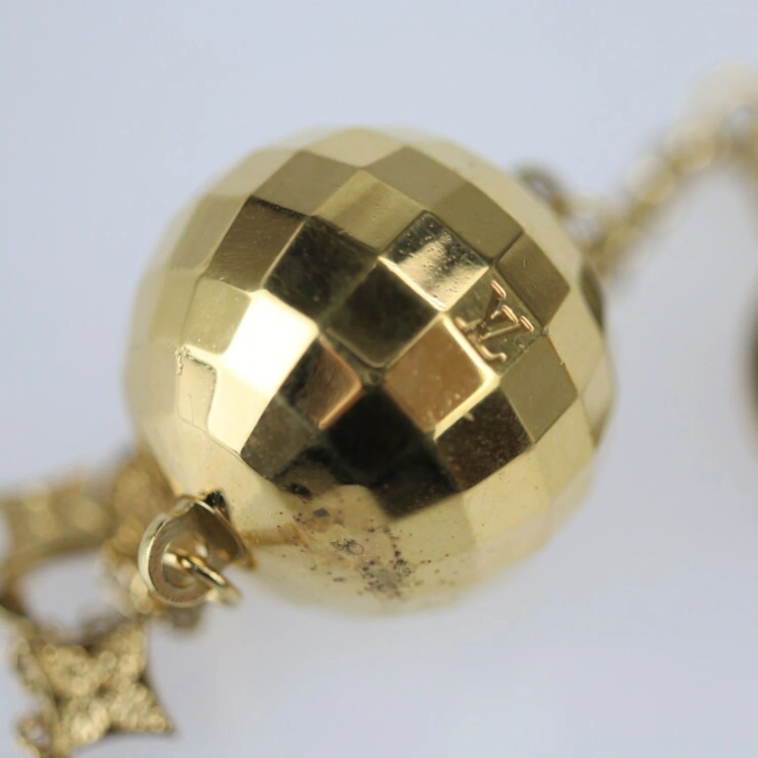 ELADY LOUIS VUITTON Portocle Glitter Mirror Ball Keychain M65379 Metal Gold Key Ring Bag Charm 8 ELADY LOUIS VUITTON Portocle Glitter Mirror Ball Keychain M65379 Metal Gold Key Ring Bag Charm - Image 6