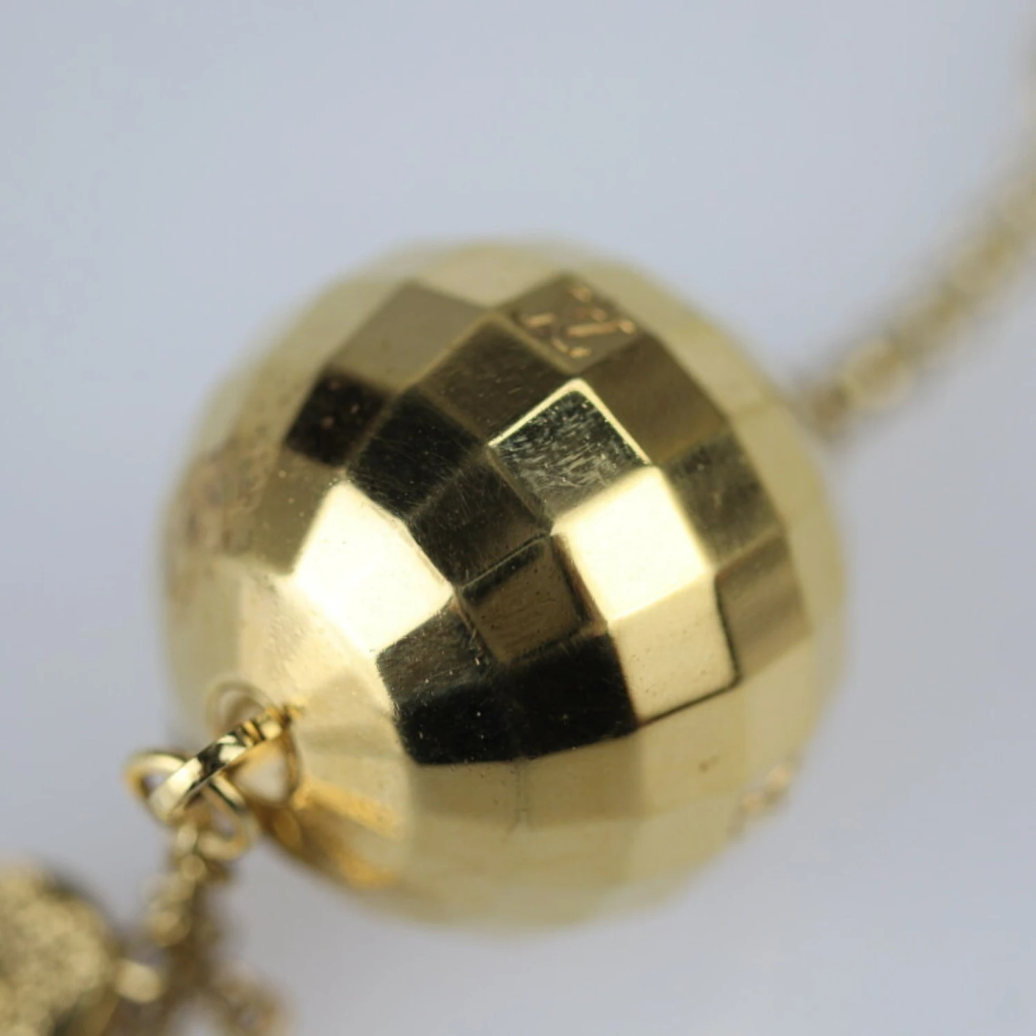 ELADY LOUIS VUITTON Portocle Glitter Mirror Ball Keychain M65379 Metal Gold Key Ring Bag Charm 5 ELADY LOUIS VUITTON Portocle Glitter Mirror Ball Keychain M65379 Metal Gold Key Ring Bag Charm - Image 3