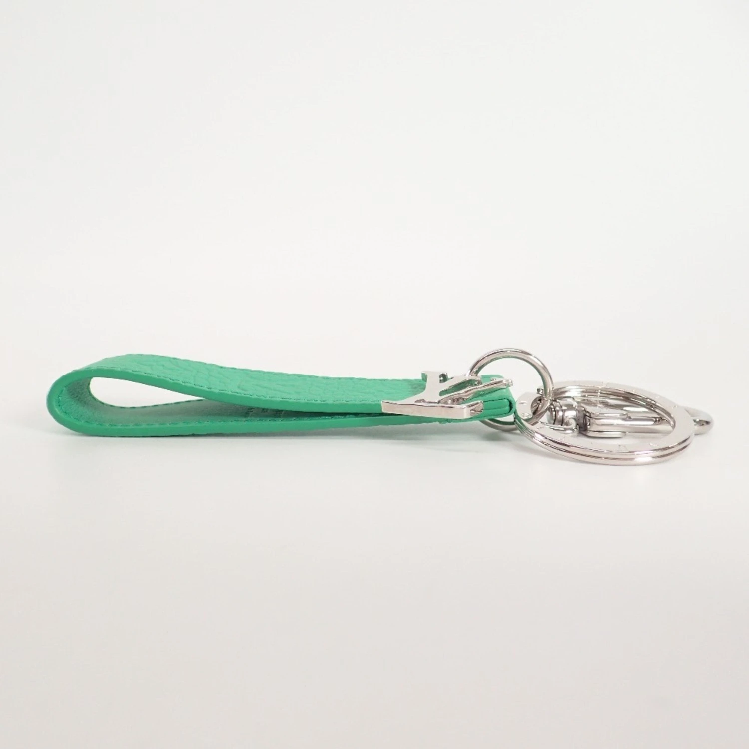 ELADY LOUIS VUITTON M00851 Dragonne LV Monogram Keychain Green Silver Men's 4 ELADY LOUIS VUITTON M00851 Dragonne LV Monogram Keychain Green Silver Men's - Image 2
