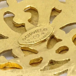 AMORE Vintage CHANEL 1995 FRETWORK PAISLEY Brooch Gold 60392 13 AMORE Vintage CHANEL 1995 FRETWORK PAISLEY Brooch Gold 60392 -Best Jewelry Store 20210422 60392 s 04