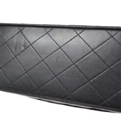 AMORE Vintage CHANEL 1991-1994 Classic Flap Maxi Black Lambskin 80784 34 AMORE Vintage CHANEL 1991-1994 Classic Flap Maxi Black Lambskin 80784 -Best Jewelry Store 20210430 80784 s 03 28876f16 61dd 4e37 a756 5df04a880827