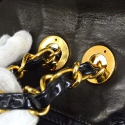 AMORE Vintage CHANEL * 1994-1996 Chain Around Classic Flap Maxi Black Patent Leather 21661 -Best Jewelry Store 20211222 21661 s 10 0b562cb7 f295 4dcf a4fd eb7fbe011bcf