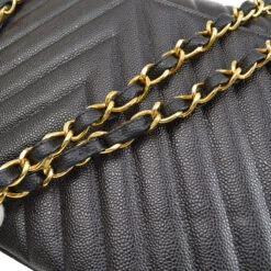 AMORE Vintage CHANEL 1991-1994 Black Caviar Chevron Classic Flap Bag Maxi AK37964d 38 AMORE Vintage CHANEL 1991-1994 Black Caviar Chevron Classic Flap Bag Maxi AK37964d -Best Jewelry Store 20220228 ak37964d 05 265e4c7d b758 47c0 a1a2 15c9775d54fc