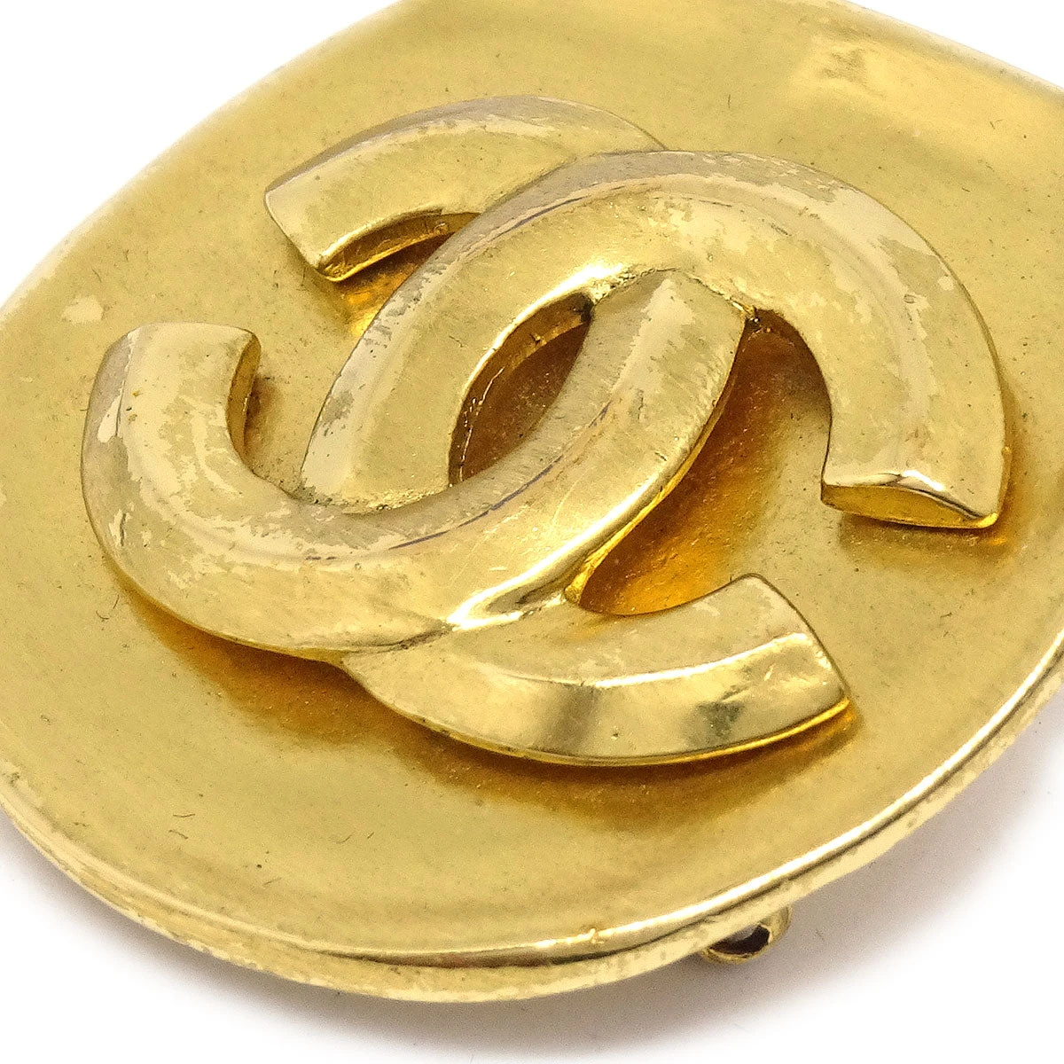 AMORE Vintage CHANEL 1996 CC Brooch Pin Gold 03522 8 AMORE Vintage CHANEL 1996 CC Brooch Pin Gold 03522 - Image 6