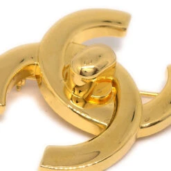 AMORE Vintage CHANEL Turnlock Brooch Pin Gold 96A 22525 -Best Jewelry Store 20220324 22525 02 1fcf258a abbc 4ecb 97cc 98bd6fab9908