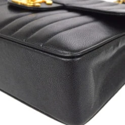 AMORE Vintage CHANEL 1991-1994 Black Caviar Vertical Classic Flap Jumbo 14367 25 AMORE Vintage CHANEL 1991-1994 Black Caviar Vertical Classic Flap Jumbo 14367 -Best Jewelry Store 20220420 14367 s 03