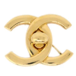 AMORE Vintage CHANEL 1996 Turnlock Brooch Pin Gold Medium 73734
