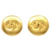 AMORE Vintage CHANEL 1996 Button Earrings Clip-On Gold Medium 64476 1 AMORE Vintage CHANEL 1996 Button Earrings Clip-On Gold Medium 64476 -Best Jewelry Store 20220715 64476 01 23e1a56a c88c 461e bd2f 0f40d11deee5