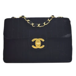AMORE Vintage CHANEL 1994-1996 Vertical Stitch Classic Flap Jumbo Black Velvet A41370i 32 AMORE Vintage CHANEL 1994-1996 Vertical Stitch Classic Flap Jumbo Black Velvet A41370i -Best Jewelry Store 20220825 a41370i 01 d051c2a4 d01b 4e61 9137 0399eb889598