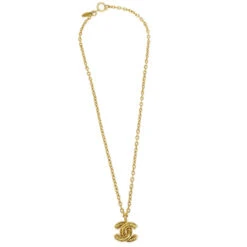 AMORE Vintage CHANEL Quilted CC Gold Chain Pendant Necklace 3858 95867 -Best Jewelry Store 20220912 95867 01 30d19f60 0d91 4577 9e10 631403b2dfa8