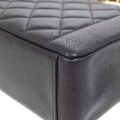 AMORE Vintage CHANEL 1997-1999 Tall Diana Flap Medium Black Caviar 15675 -Best Jewelry Store 20221117 15675 04 a99670c9 eebe 4b00 a1c9 bf9036ec7083