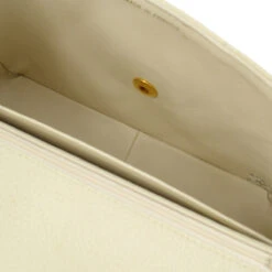 AMORE Vintage CHANEL * 1996-1997 Tall Diana Flap Medium Ivory Caviar 46406 -Best Jewelry Store 20221219 46406 08 ad5b1be5 c8b2 4965 89c9 4e2cd10e0aa4