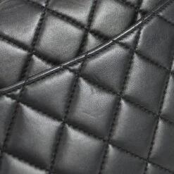 AMORE Vintage CHANEL 1996-1997 Classic Flap Jumbo Black Lambskin 46427 28 AMORE Vintage CHANEL 1996-1997 Classic Flap Jumbo Black Lambskin 46427 -Best Jewelry Store 20230110 46427 07