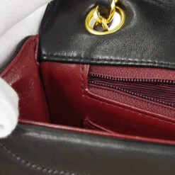 AMORE Vintage CHANEL 1991-1994 Horizontal Flap Small Black Lambskin 17861 40 AMORE Vintage CHANEL 1991-1994 Horizontal Flap Small Black Lambskin 17861 -Best Jewelry Store 20230206 17861 09 c5751360 1e06 4830 8480 34f0d477c58e