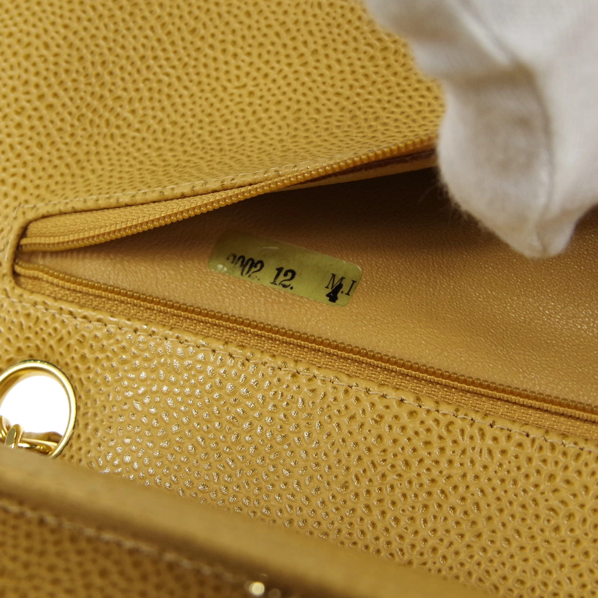 AMORE Vintage CHANEL Classic Double Flap Medium Shoulder Bag Beige Caviar 18728 12 AMORE Vintage CHANEL Classic Double Flap Medium Shoulder Bag Beige Caviar 18728 - Image 10