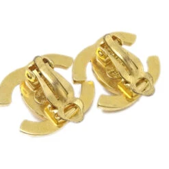 AMORE Vintage CHANEL★ 1996 Turnlock Earrings Clip-On Gold 96P 58288 -Best Jewelry Store 20230413 58288 03