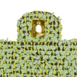 AMORE Vintage CHANEL 1991-1994 Classic Flap Handbag Medium Tweed Green 77029 -Best Jewelry Store 20230509 77029 04