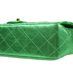 AMORE Vintage CHANEL 1994 Classic Flap Handbag Medium Metallic Green Lambskin 66857 -Best Jewelry Store 20230522 66857 03