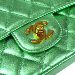 AMORE Vintage CHANEL 1994 Classic Flap Handbag Medium Metallic Green Lambskin 66857 -Best Jewelry Store 20230522 66857 04 eec3aac2 54d0 45e4 a2a0 b33bd5b519e8