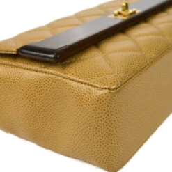 AMORE Vintage CHANEL * 2003-2004 Wood Detailed Strait Flap Small Beige Caviar 97686 24 AMORE Vintage CHANEL * 2003-2004 Wood Detailed Strait Flap Small Beige Caviar 97686 -Best Jewelry Store 20230605 97686 03