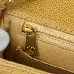 AMORE Vintage CHANEL * 2003-2004 Wood Detailed Strait Flap Small Beige Caviar 97686 39 AMORE Vintage CHANEL * 2003-2004 Wood Detailed Strait Flap Small Beige Caviar 97686 -Best Jewelry Store 20230605 97686 08 c2ce820d e2c0 4ba6 b08c 03de2b7d1d93
