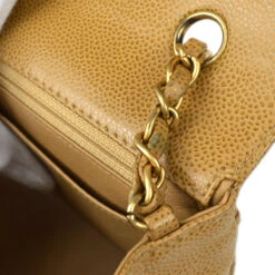 AMORE Vintage CHANEL * 2003-2004 Wood Detailed Strait Flap Small Beige Caviar 97686 30 AMORE Vintage CHANEL * 2003-2004 Wood Detailed Strait Flap Small Beige Caviar 97686 -Best Jewelry Store 20230605 97686 09