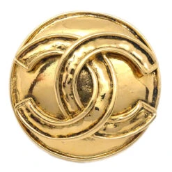 AMORE Vintage CHANEL Medallion Brooch Pin Gold 94P 99862