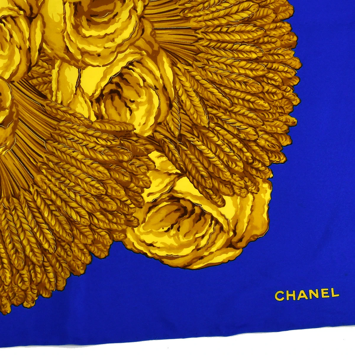 AMORE Vintage CHANEL Scarf Blue Small Good 18959 4 AMORE Vintage CHANEL Scarf Blue Small Good 18959 - Image 2