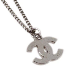 AMORE Vintage CHANEL 2010 Crystal & Silver CC Necklace 120096 -Best Jewelry Store 20231228 120096 04 b197d35f bcbd 427b 96f4 fef771f04834