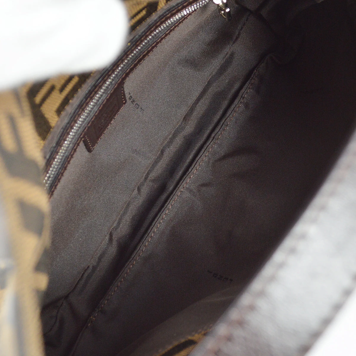 AMORE Vintage FENDI Brown Zucca Baguette Handbag 142056 11 AMORE Vintage FENDI Brown Zucca Baguette Handbag 142056 - Image 9