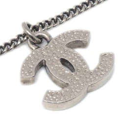 AMORE Vintage CHANEL 2011 Crystal & Silver CC Necklace 142099 8 AMORE Vintage CHANEL 2011 Crystal & Silver CC Necklace 142099 -Best Jewelry Store 20240222 142099 03