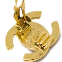 AMORE Vintage CHANEL Gold CC Turnlock Earrings Rhinestone Clip-On Small 96A 122300 9 AMORE Vintage CHANEL Gold CC Turnlock Earrings Rhinestone Clip-On Small 96A 122300 -Best Jewelry Store 20240315 122300 04