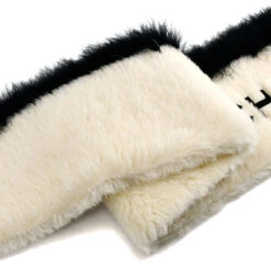 AMORE Vintage CHANEL Fur Shawl Stole White Small Good 132950 -Best Jewelry Store 20240327 132950 04 455a03fc 14f4 465c 9cb8 5d39a2356ae0