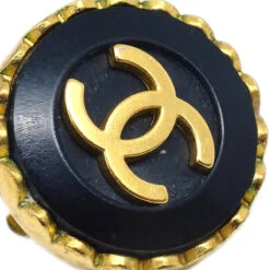 AMORE Vintage CHANEL Button Earrings Clip-On Black 95A 123445 9 AMORE Vintage CHANEL Button Earrings Clip-On Black 95A 123445 -Best Jewelry Store 20240412 123445 04 1f10ab88 16ec 42c6 ae97 5b259bb96fcc