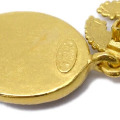 AMORE Vintage CHANEL Stone Dangle Earrings Clip-On Gold 96A 142742 -Best Jewelry Store 20240416 142742 04 13402dd5 744e 4d4b a790 665e7726d60f
