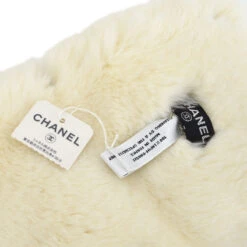 AMORE Vintage CHANEL Fur Shawl Muffler Stole White Small Good KK90535 -Best Jewelry Store 20240419 KK90535 04 1dd0e9cd 1b2e 4536 9c86 e04be432b0f6