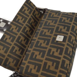 AMORE Vintage FENDI Brown Zucca Baguette Handbag 181739 18 AMORE Vintage FENDI Brown Zucca Baguette Handbag 181739 -Best Jewelry Store 20240524 181739 07 58689235 e235 4370 8541 ded965642ae6