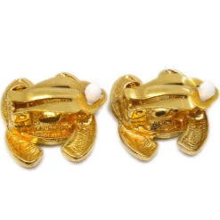 AMORE Vintage CHANEL Gold CC Earrings Clip-On 2433 172173 -Best Jewelry Store 20240528 172173 03 6d07565c 3d03 4ae6 a862 8cac88d4b586